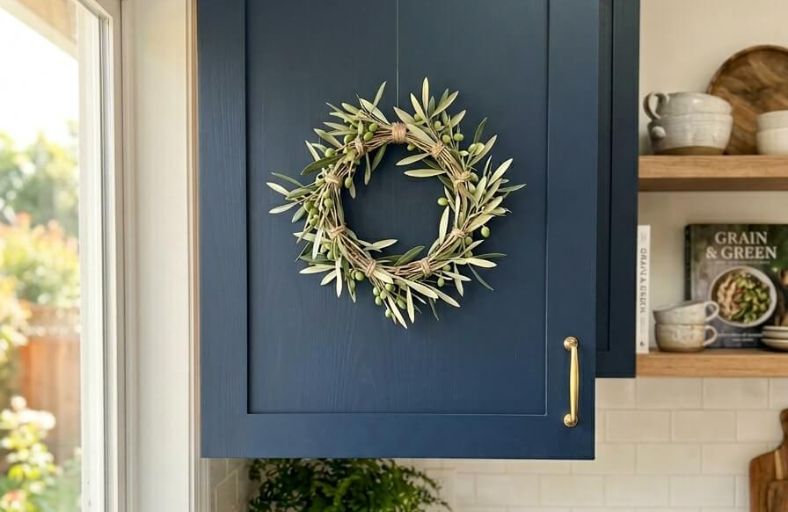 7 Simple Ways to Hang Wreaths on Kitchen Cabinets Beautifully