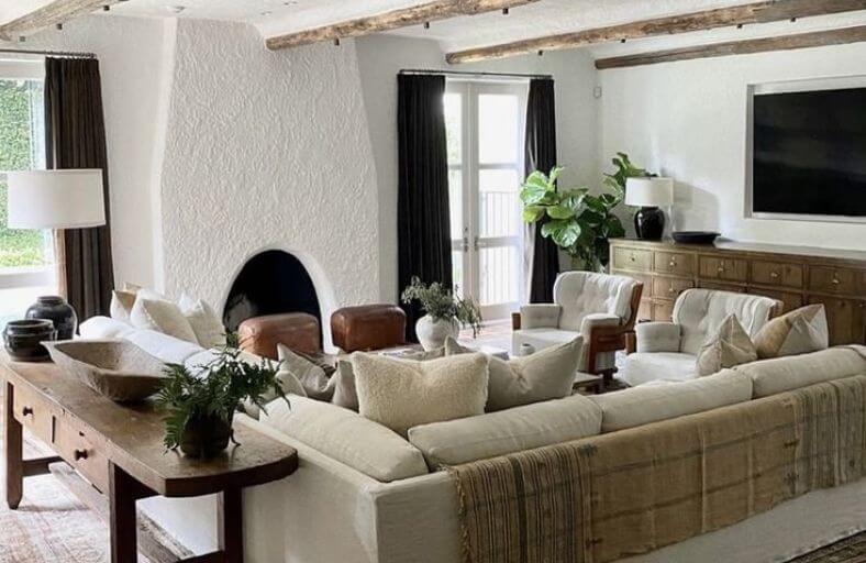 23 Gorgeous Spanish-Style Living Room Ideas That Feel Richly Authentic spanish style living rooms